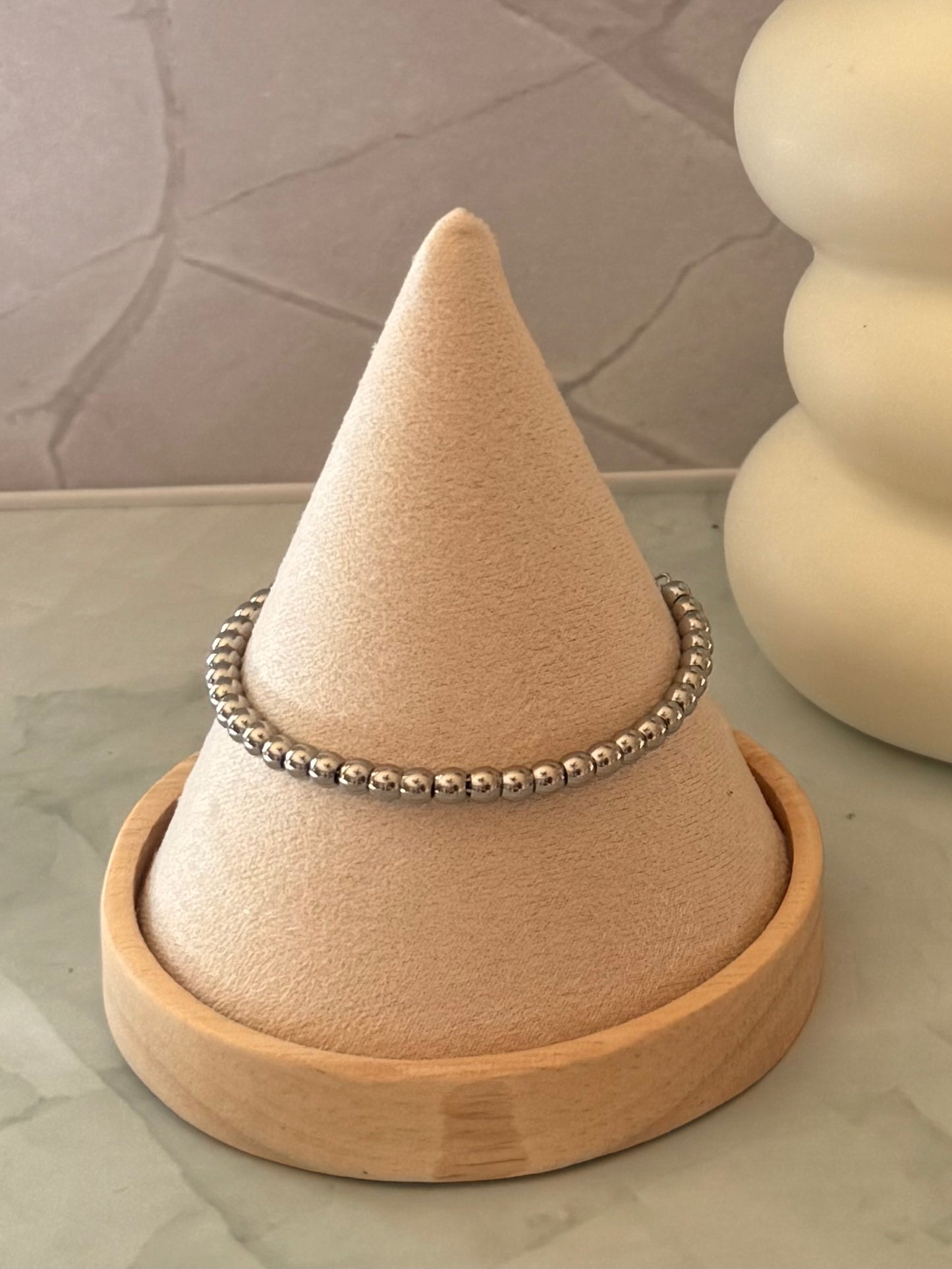 Essential Bead